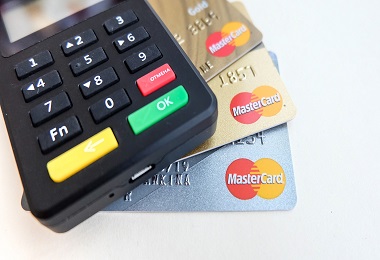 Credito d’imposta pagamenti elettronici e limite all’utilizzo del contante